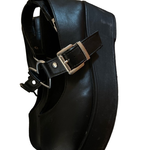 Mary Jane Crybaby Heart Buckle Lolita Doll Platforms GUC size 6.5 - Picture 7 of 7